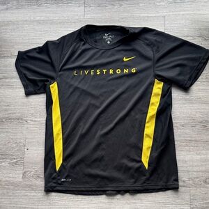 Nike Men’s L Black and Yellow LIVESTRONG Active Tee